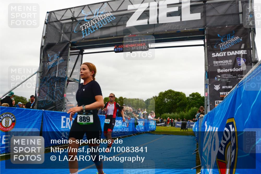 30.08.2026 - Elbe Triathlon Hamburg LAZAROV Photography http://msf.ph/oto/10083841 30.08.2026 11:38:21 Ziel 889, 1335, 1422 meine-sportfotos.de