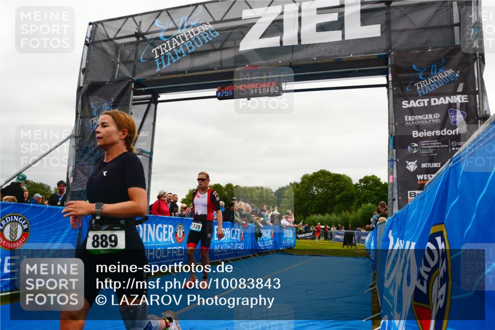30.08.2026 - Elbe Triathlon Hamburg LAZAROV Photography http://msf.ph/oto/10083843 30.08.2026 11:38:21 Ziel 889, 1335, 1422 meine-sportfotos.de
