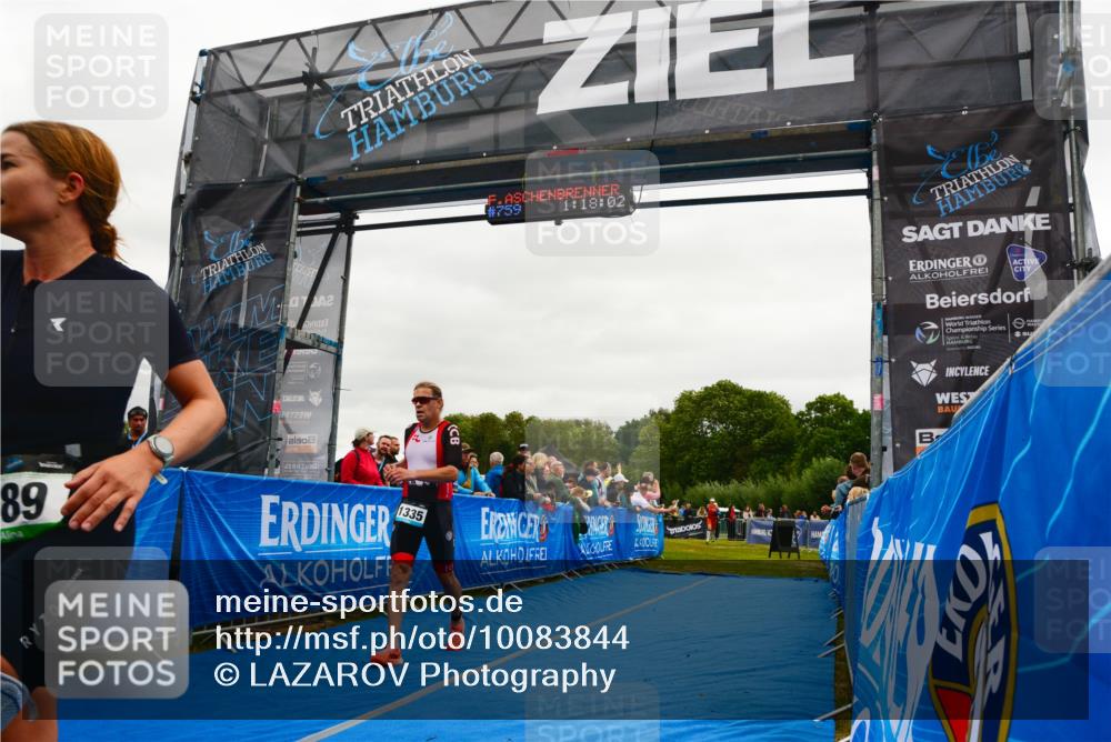 30.08.2026 - Elbe Triathlon Hamburg LAZAROV Photography http://msf.ph/oto/10083844 30.08.2026 11:38:22 Ziel 889, 1335, 1422 meine-sportfotos.de