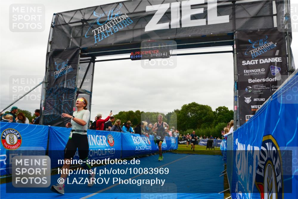 30.08.2026 - Elbe Triathlon Hamburg LAZAROV Photography http://msf.ph/oto/10083969 30.08.2026 11:39:02 Ziel 936, 1158, 1319, 1346, 1456 meine-sportfotos.de