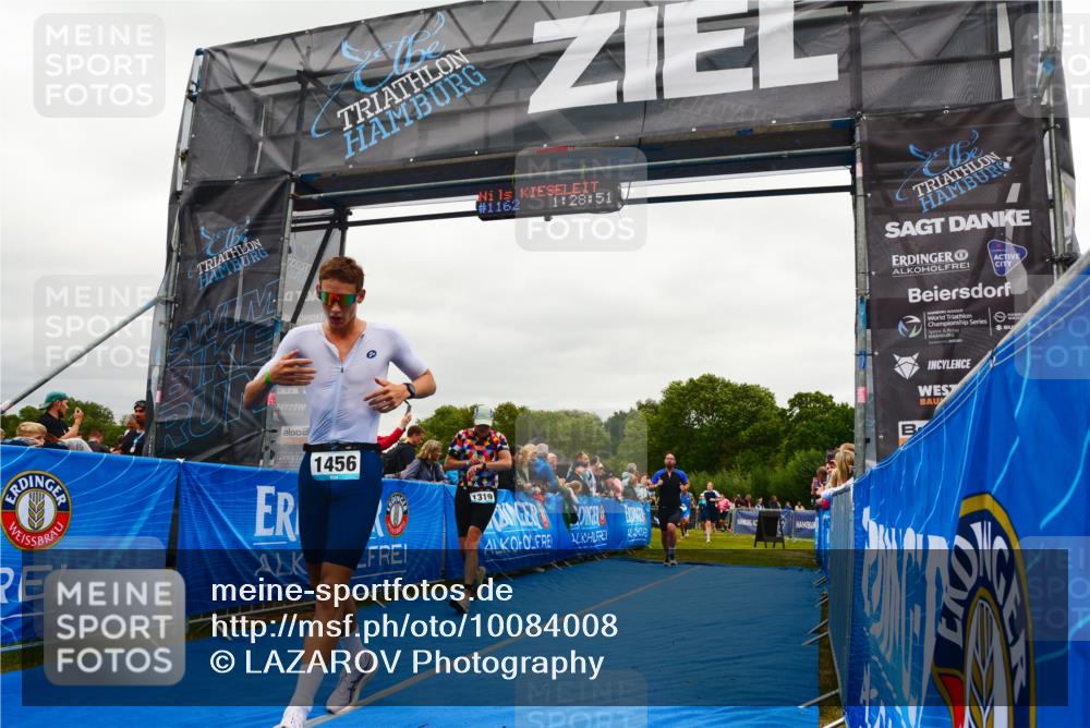 30.08.2026 - Elbe Triathlon Hamburg LAZAROV Photography http://msf.ph/oto/10084008 30.08.2026 11:39:09 Ziel 877, 1158, 1169, 1319, 1456 meine-sportfotos.de