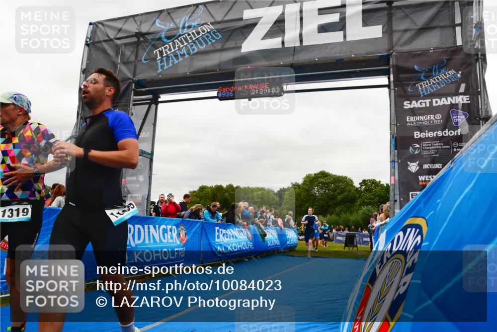 30.08.2026 - Elbe Triathlon Hamburg LAZAROV Photography http://msf.ph/oto/10084023 30.08.2026 11:39:13 Ziel 709, 877, 1064, 1123, 1125, 1169, 1214, 1256, 1319 meine-sportfotos.de