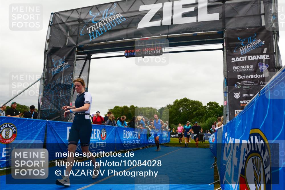 30.08.2026 - Elbe Triathlon Hamburg LAZAROV Photography http://msf.ph/oto/10084028 30.08.2026 11:39:16 Ziel 709, 877, 1064, 1123, 1125, 1205, 1214, 1256 meine-sportfotos.de