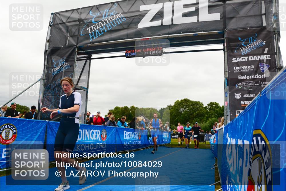 30.08.2026 - Elbe Triathlon Hamburg LAZAROV Photography http://msf.ph/oto/10084029 30.08.2026 11:39:16 Ziel 709, 877, 1064, 1123, 1125, 1205, 1214, 1256 meine-sportfotos.de