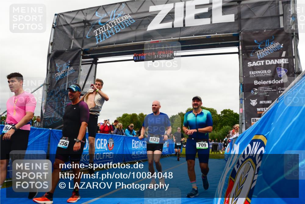 30.08.2026 - Elbe Triathlon Hamburg LAZAROV Photography http://msf.ph/oto/10084048 30.08.2026 11:39:21 Ziel 709, 992, 1064, 1123, 1125, 1205, 1214, 1256 meine-sportfotos.de