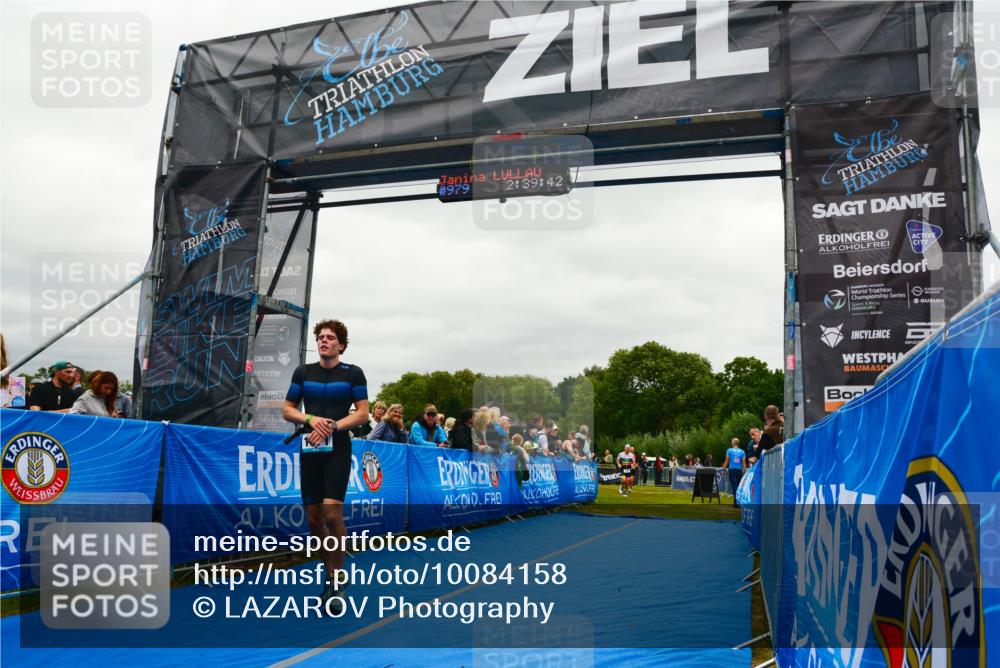 30.08.2026 - Elbe Triathlon Hamburg LAZAROV Photography http://msf.ph/oto/10084158 30.08.2026 11:39:56 Ziel 697, 742, 1268, 1371 meine-sportfotos.de