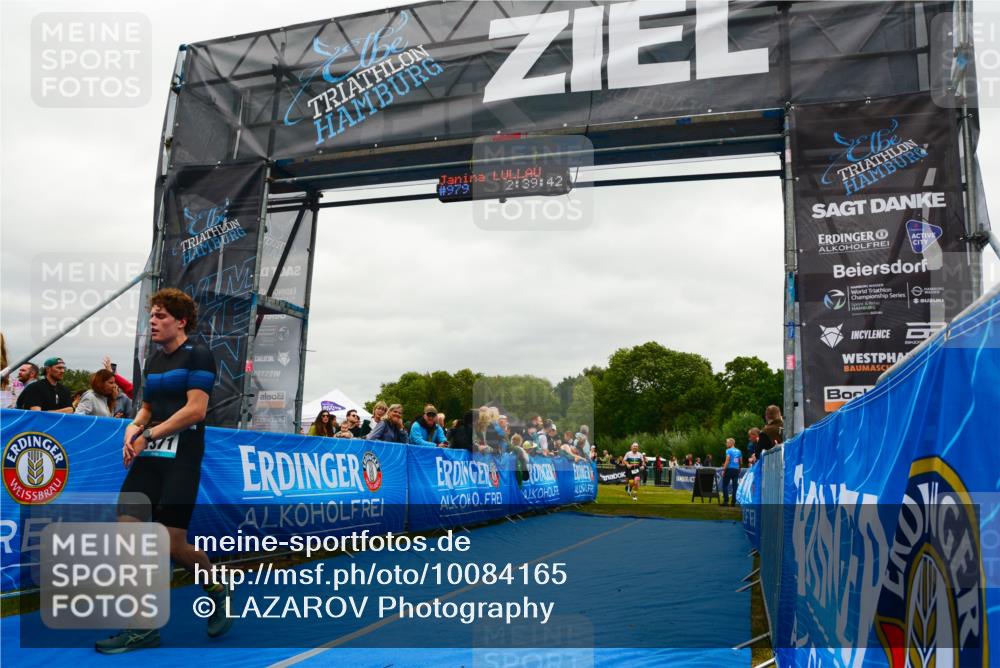 30.08.2026 - Elbe Triathlon Hamburg LAZAROV Photography http://msf.ph/oto/10084165 30.08.2026 11:39:56 Ziel 697, 742, 1268, 1371 meine-sportfotos.de