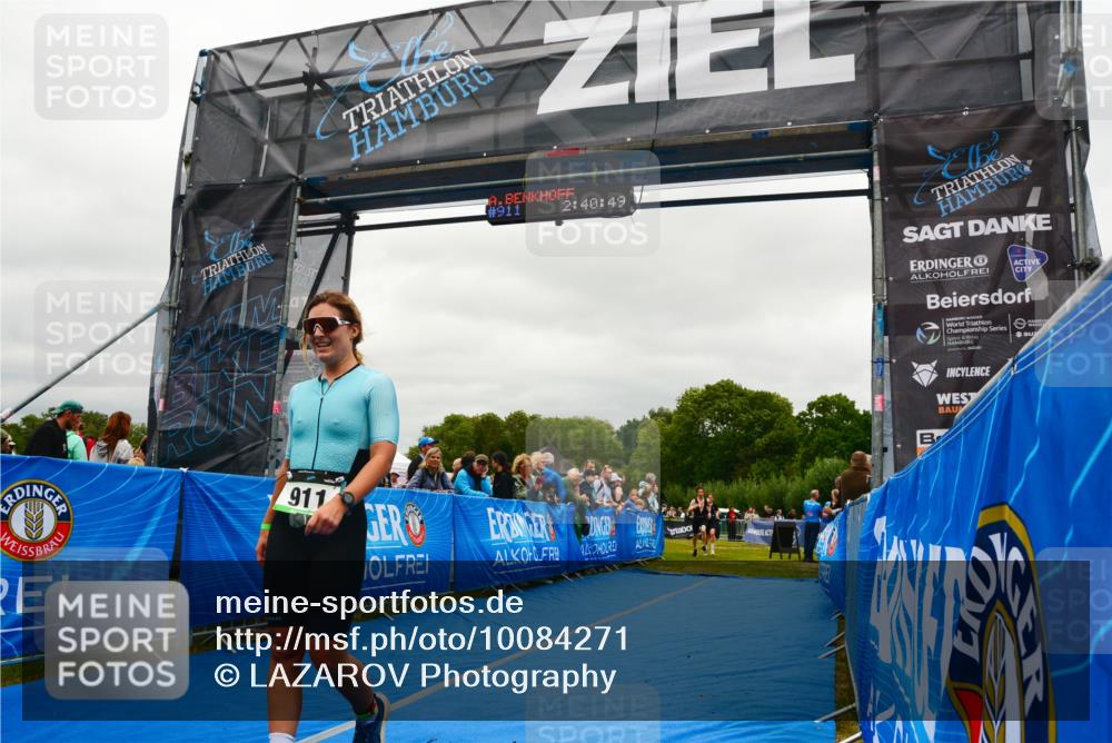 30.08.2026 - Elbe Triathlon Hamburg LAZAROV Photography http://msf.ph/oto/10084271 30.08.2026 11:40:50 Ziel 694, 911, 933, 1375 meine-sportfotos.de