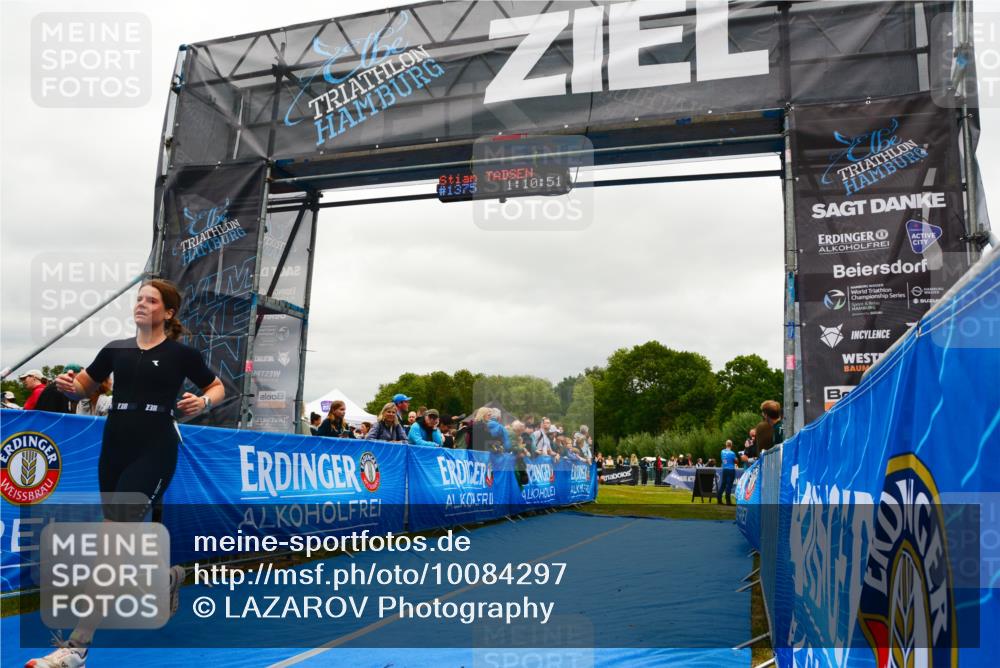 30.08.2026 - Elbe Triathlon Hamburg LAZAROV Photography http://msf.ph/oto/10084297 30.08.2026 11:40:56 Ziel 694, 933 meine-sportfotos.de