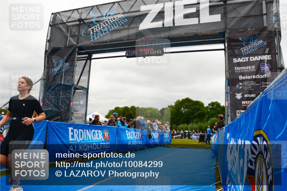 30.08.2026 - Elbe Triathlon Hamburg LAZAROV Photography http://msf.ph/oto/10084299 30.08.2026 11:40:56 Ziel 694, 933 meine-sportfotos.de