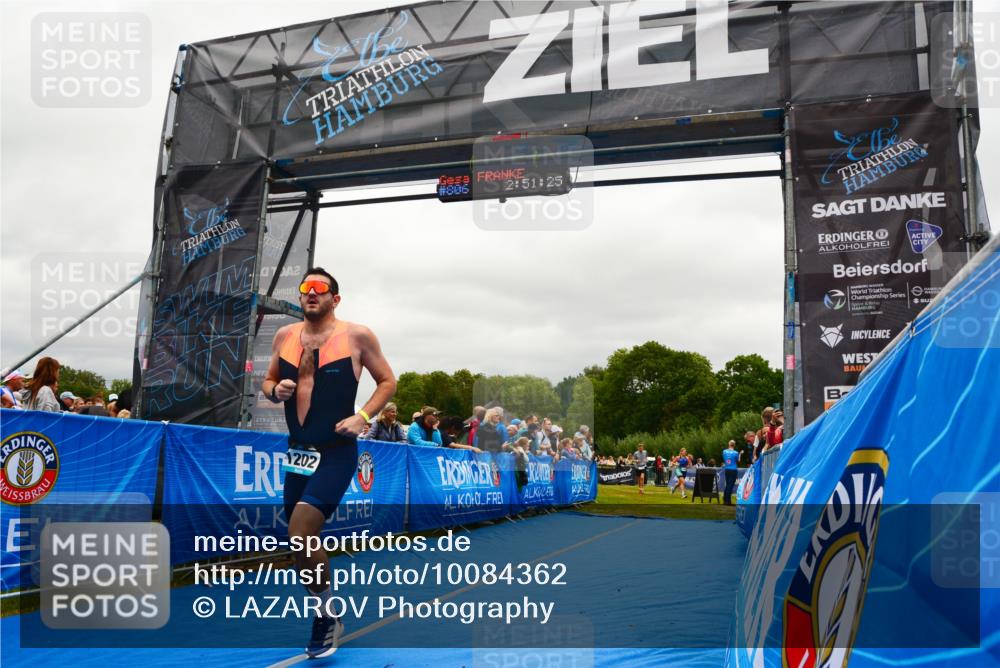 30.08.2026 - Elbe Triathlon Hamburg LAZAROV Photography http://msf.ph/oto/10084362 30.08.2026 11:41:27 Ziel 806, 1202, 1209, 1278 meine-sportfotos.de