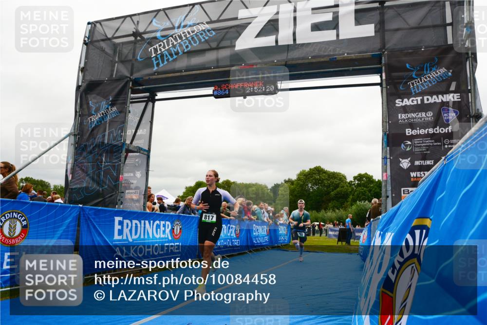 30.08.2026 - Elbe Triathlon Hamburg LAZAROV Photography http://msf.ph/oto/10084458 30.08.2026 11:42:21 Ziel 792, 817, 864 meine-sportfotos.de