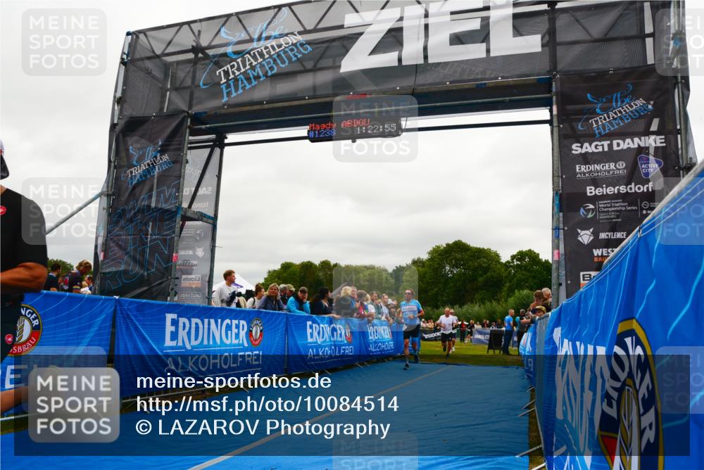 30.08.2026 - Elbe Triathlon Hamburg LAZAROV Photography http://msf.ph/oto/10084514 30.08.2026 11:42:54 Ziel 805, 1238, 1257, 1303, 1325 meine-sportfotos.de