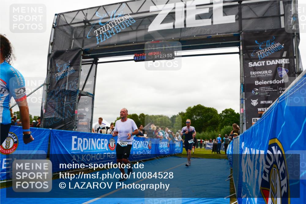 30.08.2026 - Elbe Triathlon Hamburg LAZAROV Photography http://msf.ph/oto/10084528 30.08.2026 11:42:59 Ziel 805, 918, 1257, 1303, 1325 meine-sportfotos.de