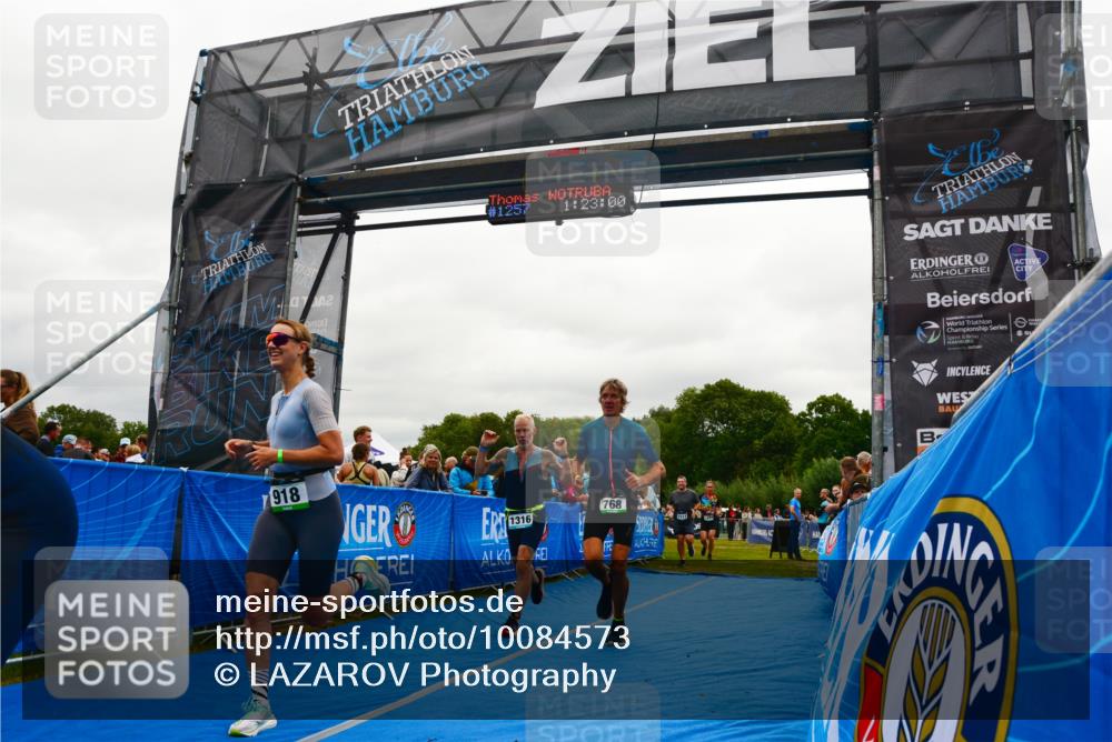 30.08.2026 - Elbe Triathlon Hamburg LAZAROV Photography http://msf.ph/oto/10084573 30.08.2026 11:43:08 Ziel 768, 918, 1107, 1316, 1324 meine-sportfotos.de