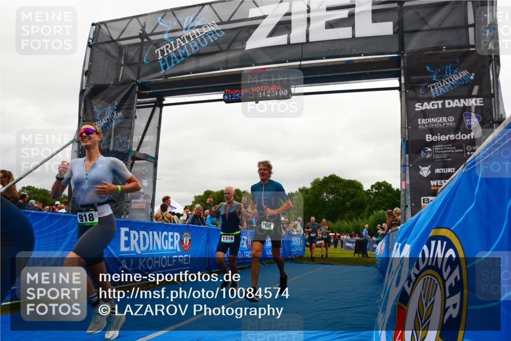 30.08.2026 - Elbe Triathlon Hamburg LAZAROV Photography http://msf.ph/oto/10084574 30.08.2026 11:43:08 Ziel 768, 918, 1107, 1316, 1324 meine-sportfotos.de