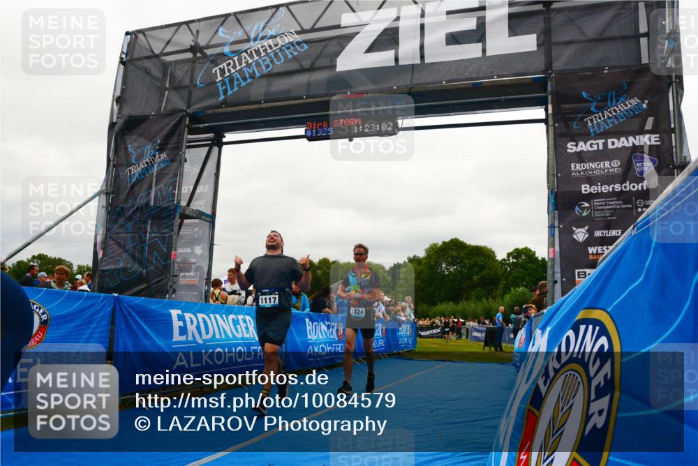 30.08.2026 - Elbe Triathlon Hamburg LAZAROV Photography http://msf.ph/oto/10084579 30.08.2026 11:43:11 Ziel 768, 918, 1107, 1255, 1316, 1324 meine-sportfotos.de