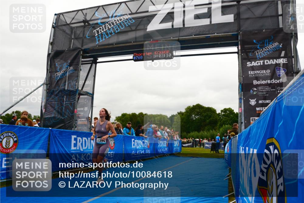 30.08.2026 - Elbe Triathlon Hamburg LAZAROV Photography http://msf.ph/oto/10084618 30.08.2026 11:43:26 Ziel 1242, 1390 meine-sportfotos.de