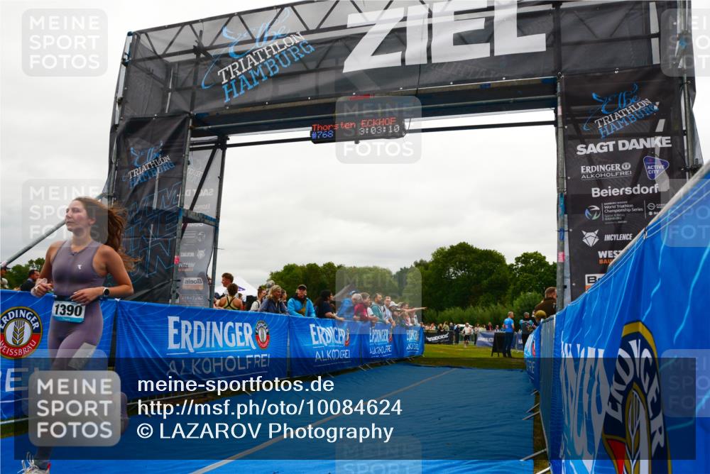 30.08.2026 - Elbe Triathlon Hamburg LAZAROV Photography http://msf.ph/oto/10084624 30.08.2026 11:43:27 Ziel 1156, 1242, 1390 meine-sportfotos.de