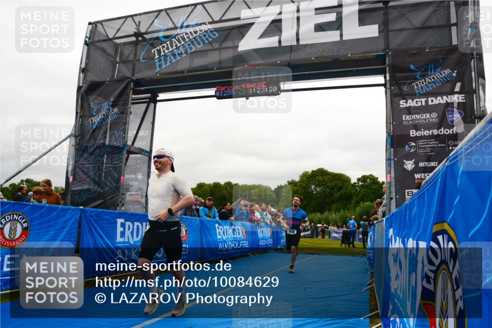 30.08.2026 - Elbe Triathlon Hamburg LAZAROV Photography http://msf.ph/oto/10084629 30.08.2026 11:43:36 Ziel 538, 1156, 1273 meine-sportfotos.de