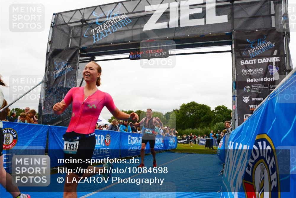30.08.2026 - Elbe Triathlon Hamburg LAZAROV Photography http://msf.ph/oto/10084698 30.08.2026 11:43:54 Ziel 816, 847, 1345, 1353, 1434 meine-sportfotos.de