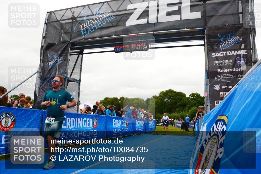 30.08.2026 - Elbe Triathlon Hamburg LAZAROV Photography http://msf.ph/oto/10084735 30.08.2026 11:44:06 Ziel 1227, 1287 meine-sportfotos.de