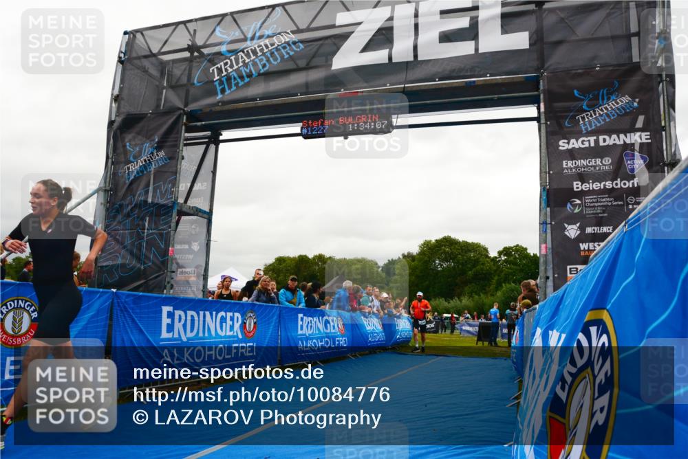 30.08.2026 - Elbe Triathlon Hamburg LAZAROV Photography http://msf.ph/oto/10084776 30.08.2026 11:44:25 Ziel 808, 875, 1239 meine-sportfotos.de