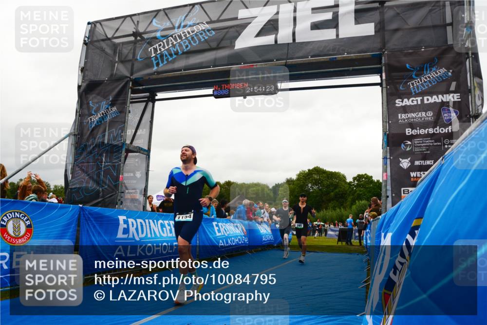 30.08.2026 - Elbe Triathlon Hamburg LAZAROV Photography http://msf.ph/oto/10084795 30.08.2026 11:44:35 Ziel 395, 862, 1154, 1161, 1384 meine-sportfotos.de