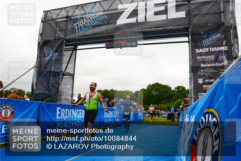 30.08.2026 - Elbe Triathlon Hamburg LAZAROV Photography http://msf.ph/oto/10084844 30.08.2026 11:44:48 Ziel 553, 810, 1082, 1258, 1326 meine-sportfotos.de