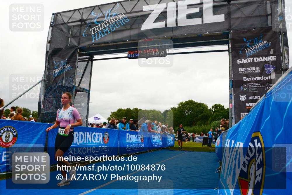 30.08.2026 - Elbe Triathlon Hamburg LAZAROV Photography http://msf.ph/oto/10084876 30.08.2026 11:44:52 Ziel 810, 1082, 1296, 1326 meine-sportfotos.de
