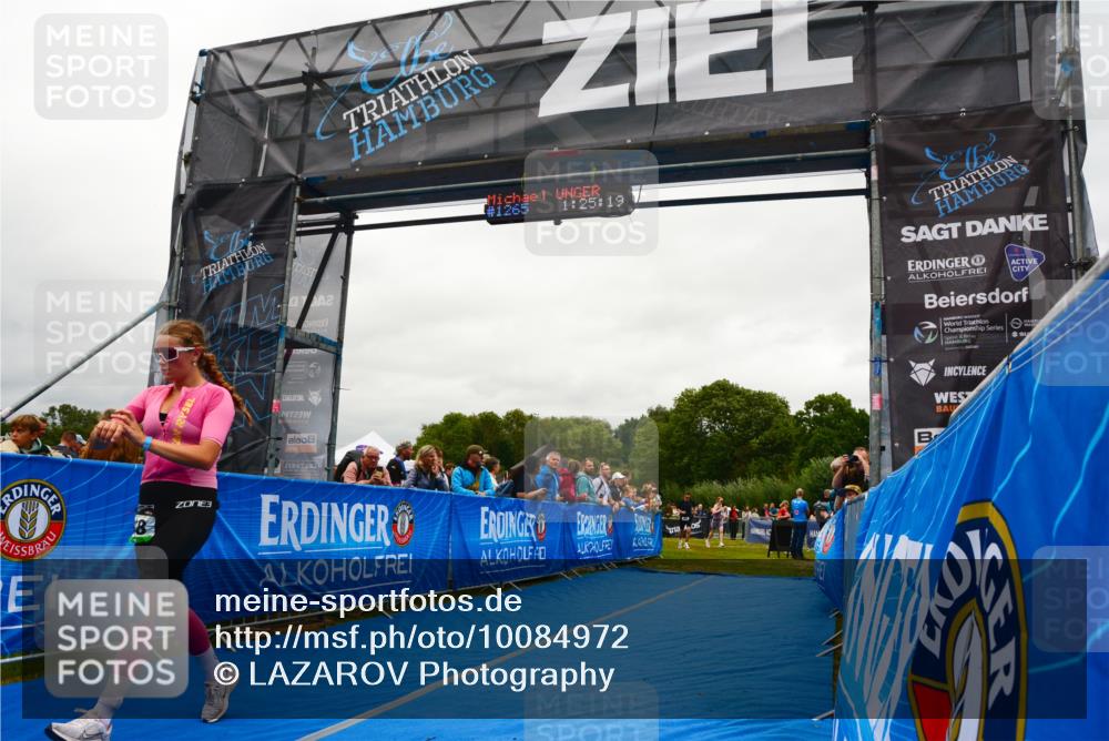 30.08.2026 - Elbe Triathlon Hamburg LAZAROV Photography http://msf.ph/oto/10084972 30.08.2026 11:45:33 Ziel 868, 969, 985 meine-sportfotos.de