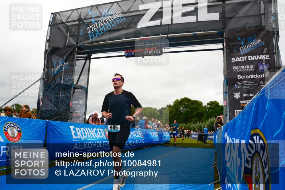 30.08.2026 - Elbe Triathlon Hamburg LAZAROV Photography http://msf.ph/oto/10084981 30.08.2026 11:45:40 Ziel 985, 1248, 1299 meine-sportfotos.de