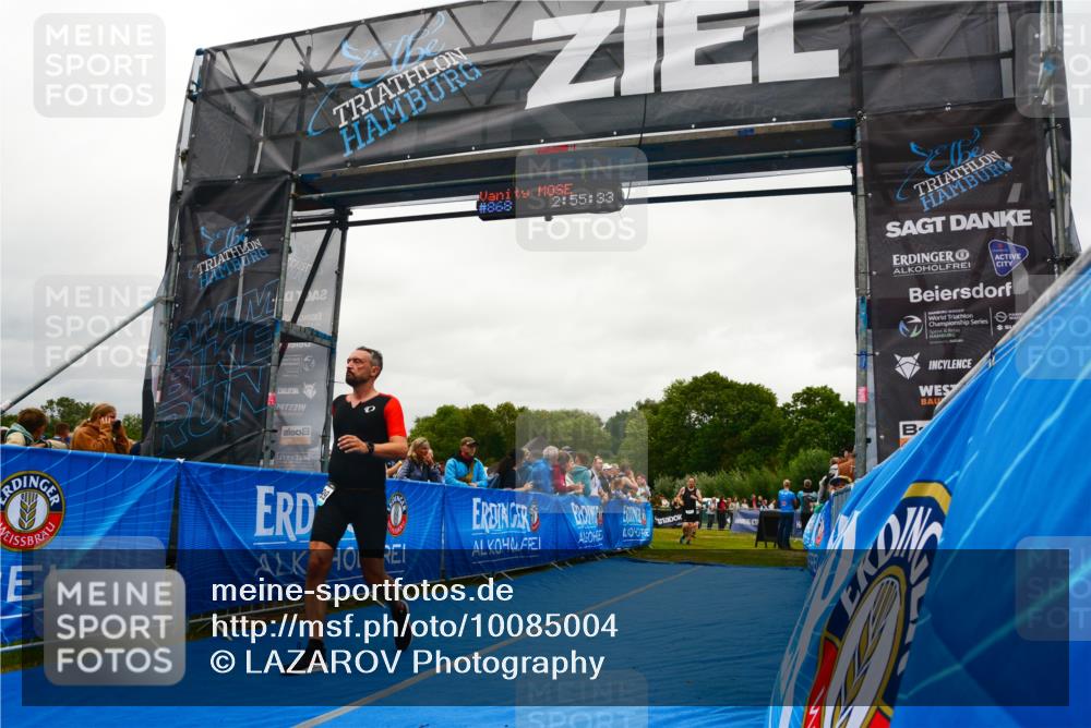 30.08.2026 - Elbe Triathlon Hamburg LAZAROV Photography http://msf.ph/oto/10085004 30.08.2026 11:45:49 Ziel 713, 1299 meine-sportfotos.de