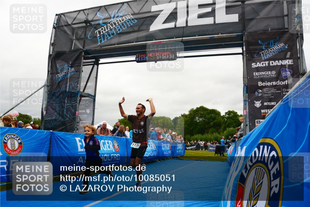 30.08.2026 - Elbe Triathlon Hamburg LAZAROV Photography http://msf.ph/oto/10085051 30.08.2026 11:46:30 Ziel 1135 meine-sportfotos.de