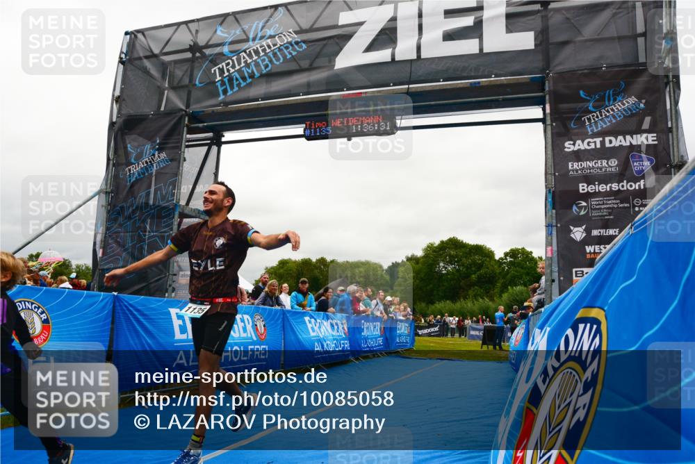 30.08.2026 - Elbe Triathlon Hamburg LAZAROV Photography http://msf.ph/oto/10085058 30.08.2026 11:46:31 Ziel 1135 meine-sportfotos.de
