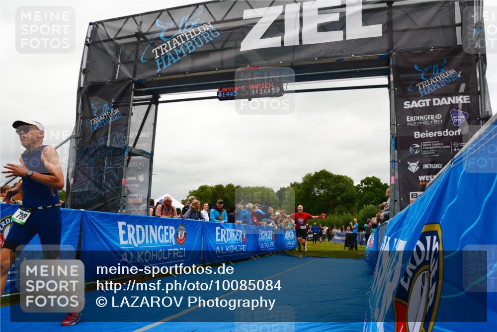 30.08.2026 - Elbe Triathlon Hamburg LAZAROV Photography http://msf.ph/oto/10085084 30.08.2026 11:47:01 Ziel 737, 788, 1294, 1445 meine-sportfotos.de