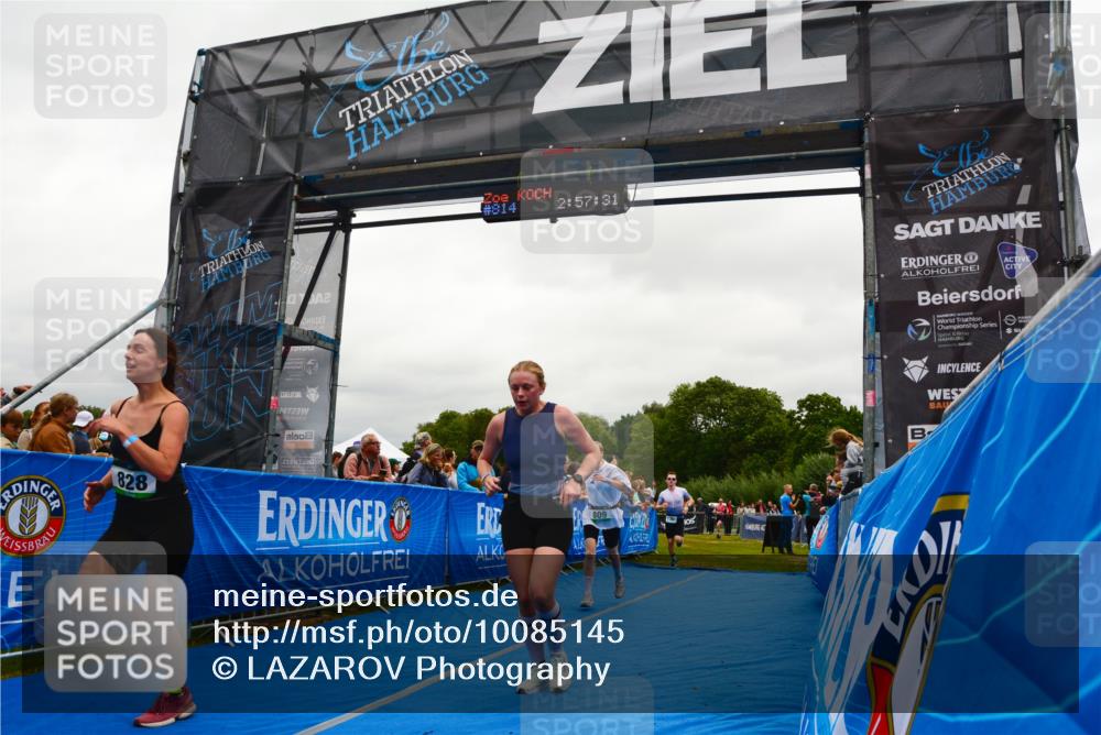 30.08.2026 - Elbe Triathlon Hamburg LAZAROV Photography http://msf.ph/oto/10085145 30.08.2026 11:47:30 Ziel 809, 814, 828, 857, 1383 meine-sportfotos.de
