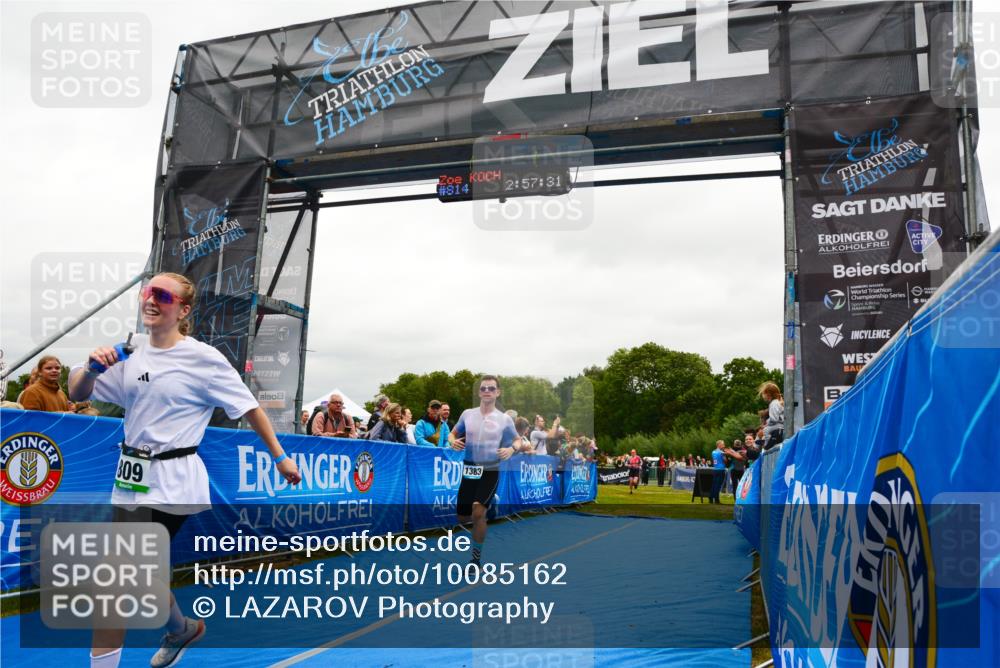 30.08.2026 - Elbe Triathlon Hamburg LAZAROV Photography http://msf.ph/oto/10085162 30.08.2026 11:47:32 Ziel 809, 814, 828, 857, 1383 meine-sportfotos.de