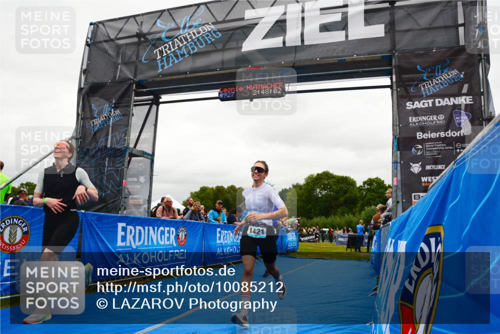30.08.2026 - Elbe Triathlon Hamburg LAZAROV Photography http://msf.ph/oto/10085212 30.08.2026 11:48:03 Ziel 821, 914, 927, 1163, 1421 meine-sportfotos.de
