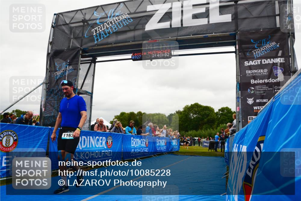 30.08.2026 - Elbe Triathlon Hamburg LAZAROV Photography http://msf.ph/oto/10085228 30.08.2026 11:48:05 Ziel 821, 914, 1163, 1421 meine-sportfotos.de