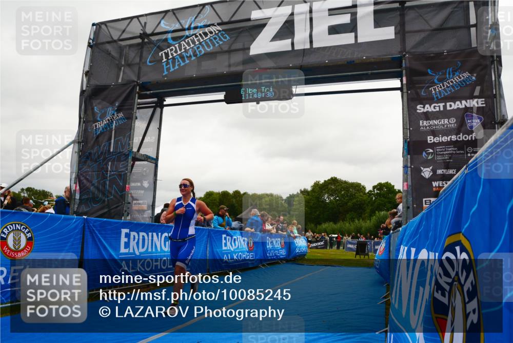 30.08.2026 - Elbe Triathlon Hamburg LAZAROV Photography http://msf.ph/oto/10085245 30.08.2026 11:48:31 Ziel 965 meine-sportfotos.de