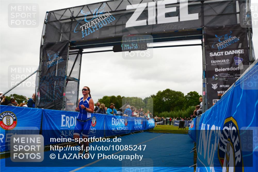30.08.2026 - Elbe Triathlon Hamburg LAZAROV Photography http://msf.ph/oto/10085247 30.08.2026 11:48:31 Ziel 965 meine-sportfotos.de