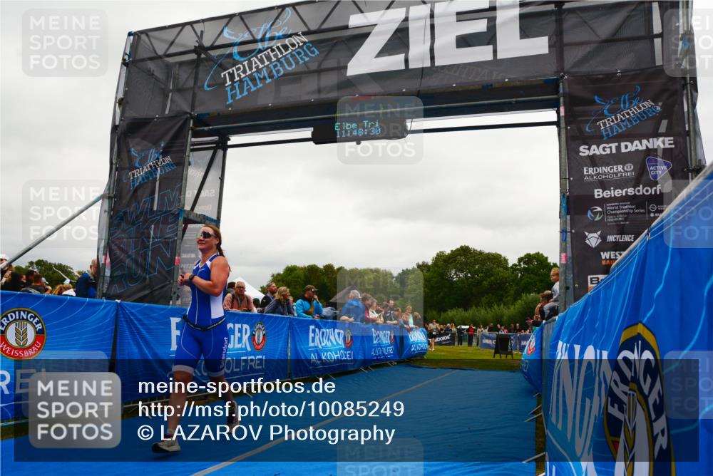 30.08.2026 - Elbe Triathlon Hamburg LAZAROV Photography http://msf.ph/oto/10085249 30.08.2026 11:48:31 Ziel 965 meine-sportfotos.de