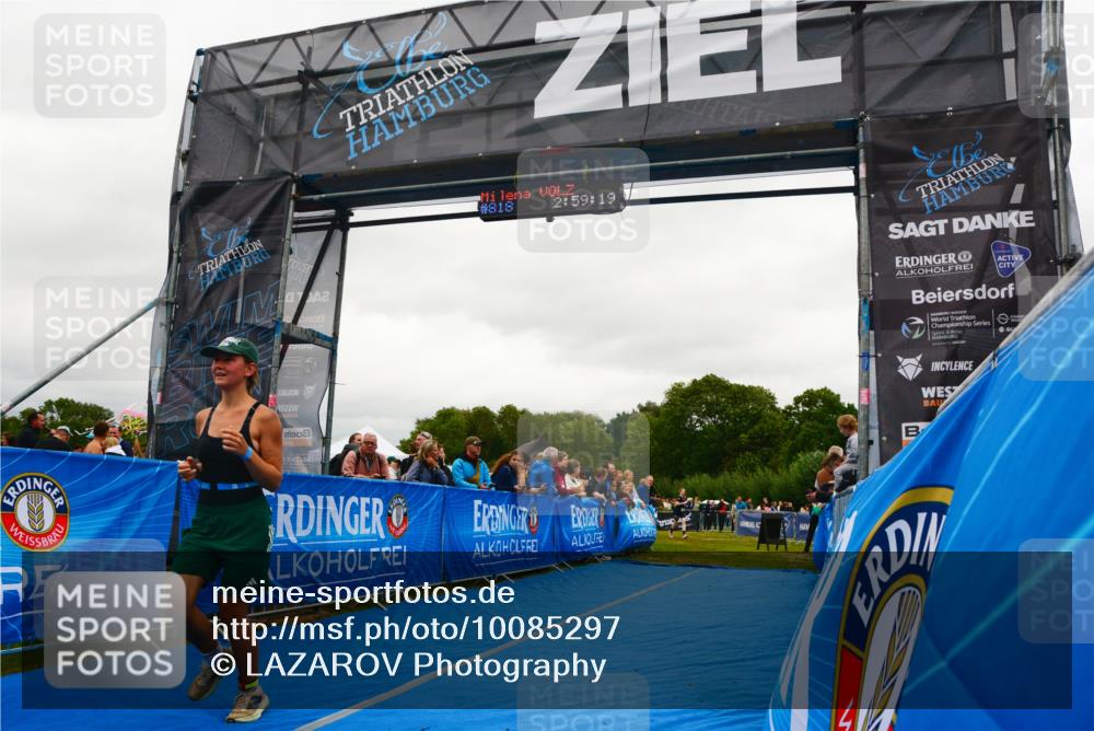 30.08.2026 - Elbe Triathlon Hamburg LAZAROV Photography http://msf.ph/oto/10085297 30.08.2026 11:49:19 Ziel 818 meine-sportfotos.de