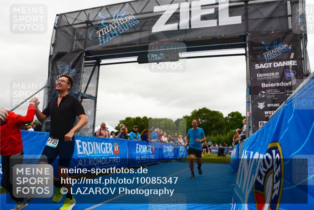 30.08.2026 - Elbe Triathlon Hamburg LAZAROV Photography http://msf.ph/oto/10085347 30.08.2026 11:49:30 Ziel 1145, 1252, 1363 meine-sportfotos.de