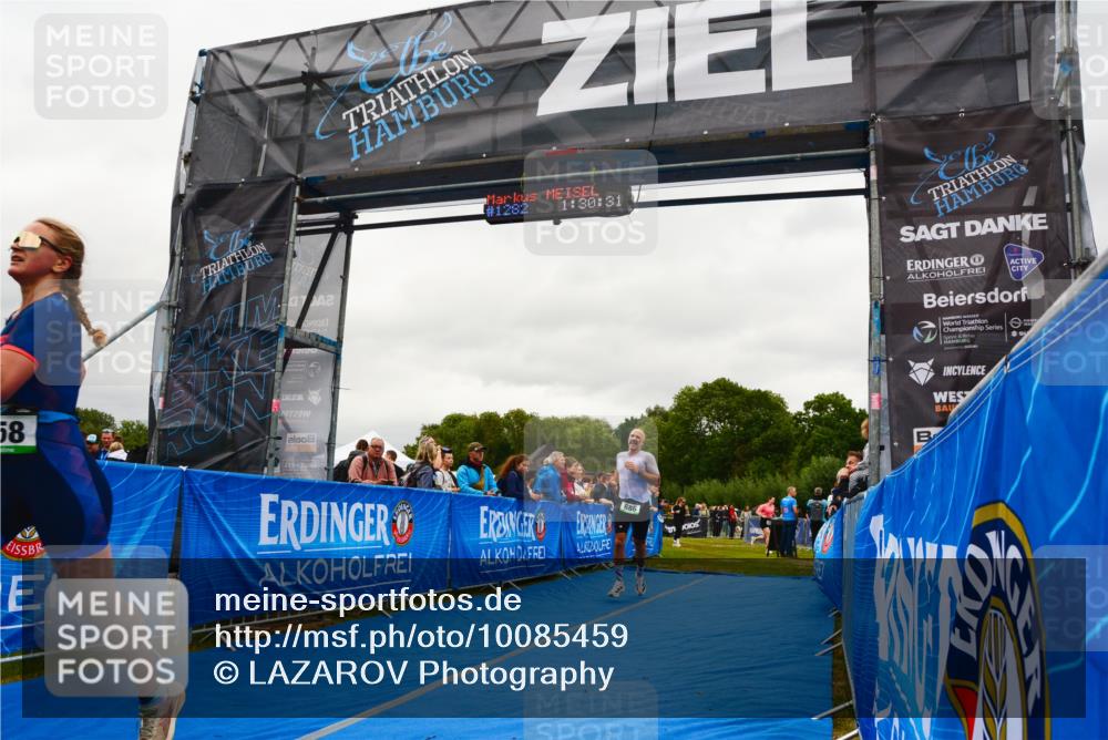 30.08.2026 - Elbe Triathlon Hamburg LAZAROV Photography http://msf.ph/oto/10085459 30.08.2026 11:50:37 Ziel 686, 958 meine-sportfotos.de
