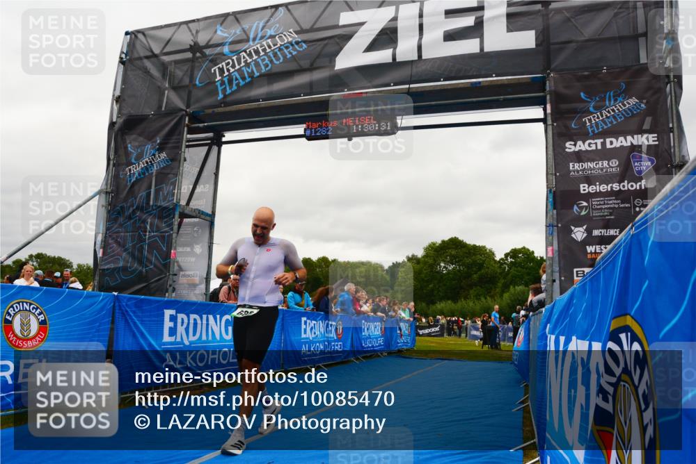 30.08.2026 - Elbe Triathlon Hamburg LAZAROV Photography http://msf.ph/oto/10085470 30.08.2026 11:50:39 Ziel 686, 958 meine-sportfotos.de