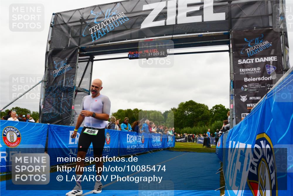 30.08.2026 - Elbe Triathlon Hamburg LAZAROV Photography http://msf.ph/oto/10085474 30.08.2026 11:50:39 Ziel 686, 958 meine-sportfotos.de