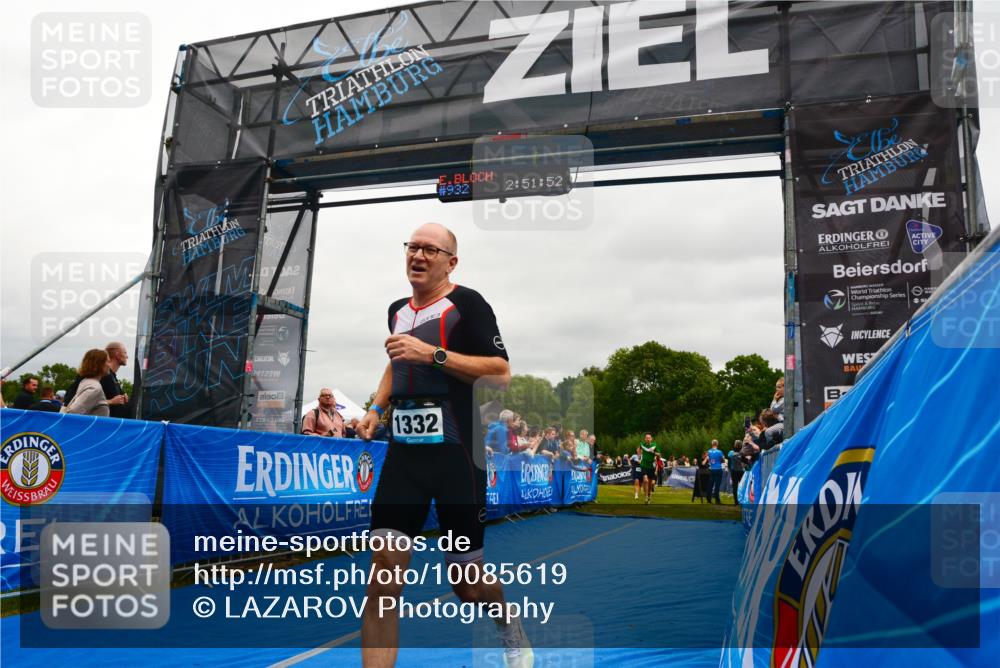 30.08.2026 - Elbe Triathlon Hamburg LAZAROV Photography http://msf.ph/oto/10085619 30.08.2026 11:51:53 Ziel 822, 932, 980, 1262, 1332 meine-sportfotos.de