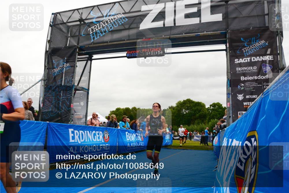 30.08.2026 - Elbe Triathlon Hamburg LAZAROV Photography http://msf.ph/oto/10085649 30.08.2026 11:52:00 Ziel 822, 980, 1262, 1281, 1331, 1455 meine-sportfotos.de